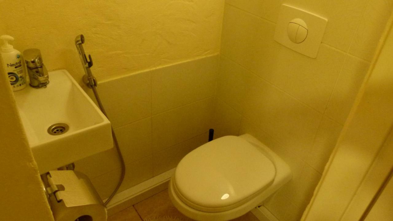 פארנו Studio Apartment מראה חיצוני תמונה